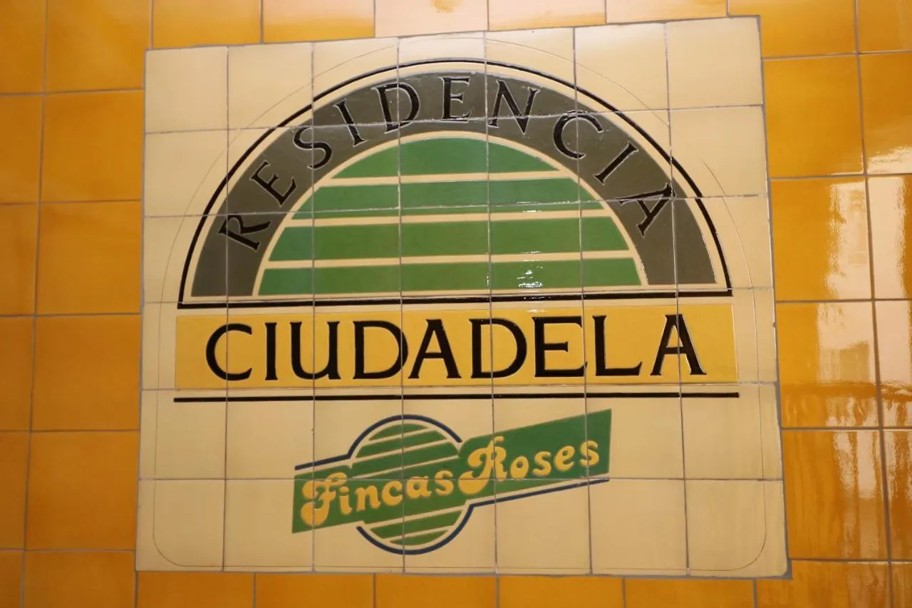 Ciudadela Apartman Roses